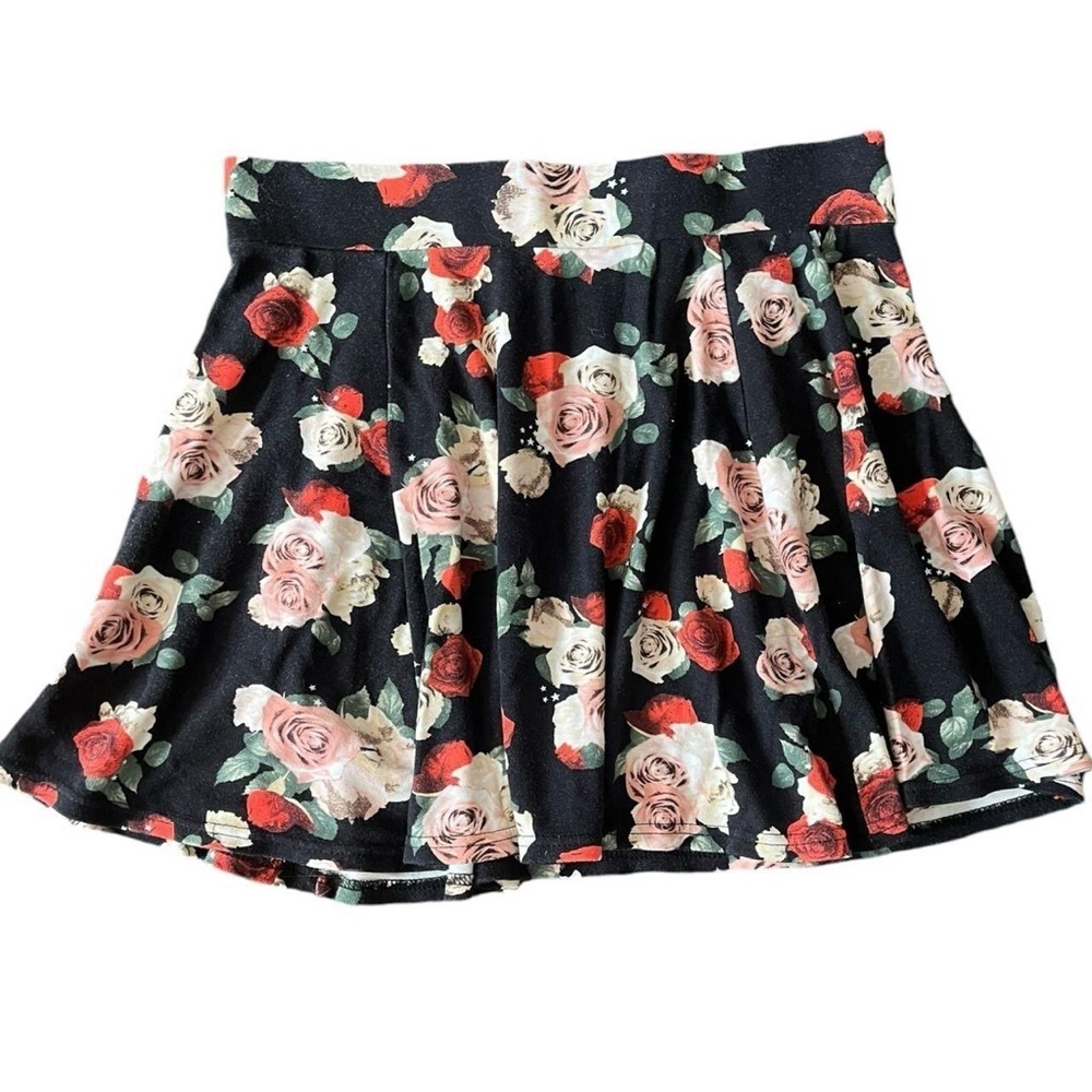 654-Black and red floral skirt #floralskirt #holidays -divided -medium